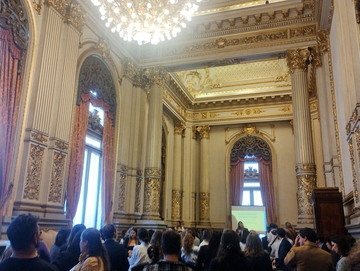 Reunión en el Salón Dorado del <a href="/TeatroColon/">Teatro Colón</a> con el Área de Sustentabilidad del <a href="/gcba/">Buenos Aires Ciudad</a> , <a href="/SancorSeguros/">Sancor Seguros</a> presente con su equipo de Sustentabilidad.