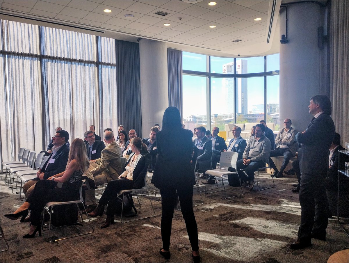 DeloitteARG's tweet photo. El miércoles 24 de abril lanzamos el "CFO Club 2024".
Speakers: Daniel Kislauskis, Socio Líder CFO CLUB Arg, Francisco Silva, Socio Líder CFO Club S-LATAM, Ranjit Rao, Deloitte Consulting Principal Finance y Soledad Ruilópez, Socia Consultoría HC.
#CFOClub
#DeloitteArgentina https://t.co/WlOfIoxaxu