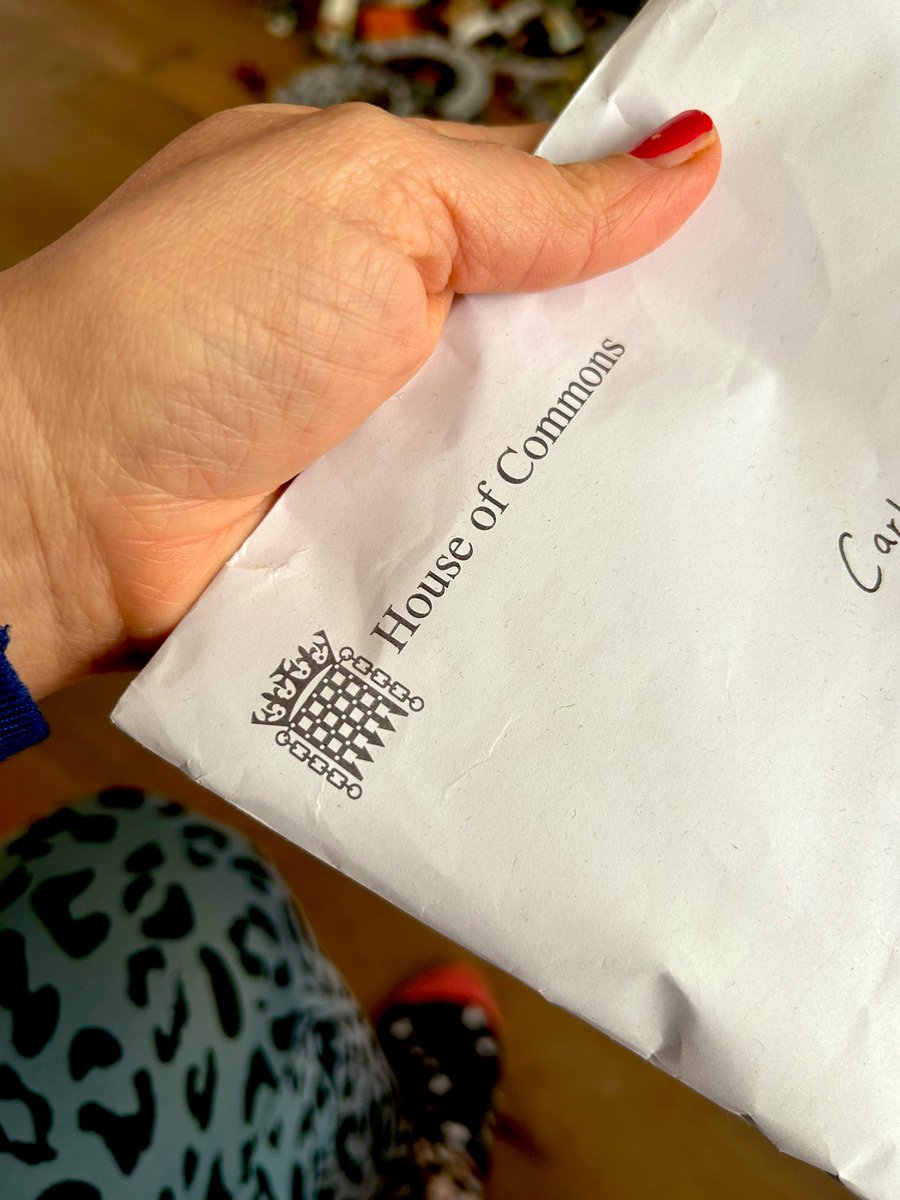 WELL NOW! Something very exciting happened this week- I got a package in the post, and it had a stamp on it from the House of Commons!!‼️‼️ What could it be?!! “Was it an offer for me to be Prime Minister?” I wondered. I’d do better than quite a few of the ones of … 1/7
