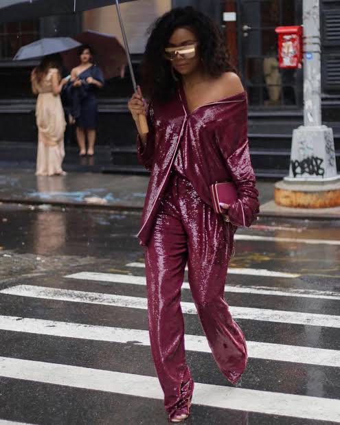 .... Bonang Matheba ATE this New York Fashion Week look years ago. One of my favorite looks  from her #NYFW 💐🥰 🇿🇦