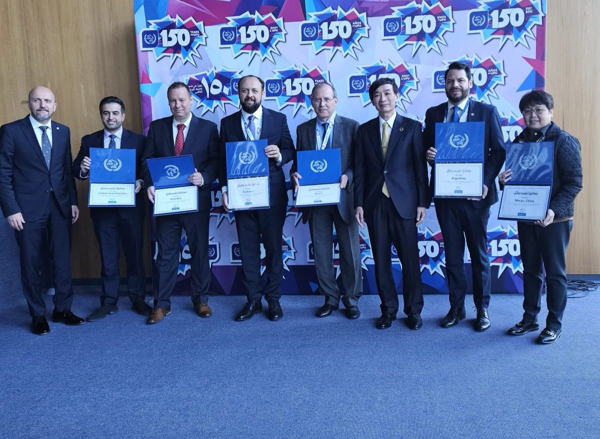 Durante el Consejo de Explotación Postal de @UPU_UN el Secretario General, Dr. @frankcast recibió en nombre de la República de Argentina 🇦🇷el premio de filatelia.