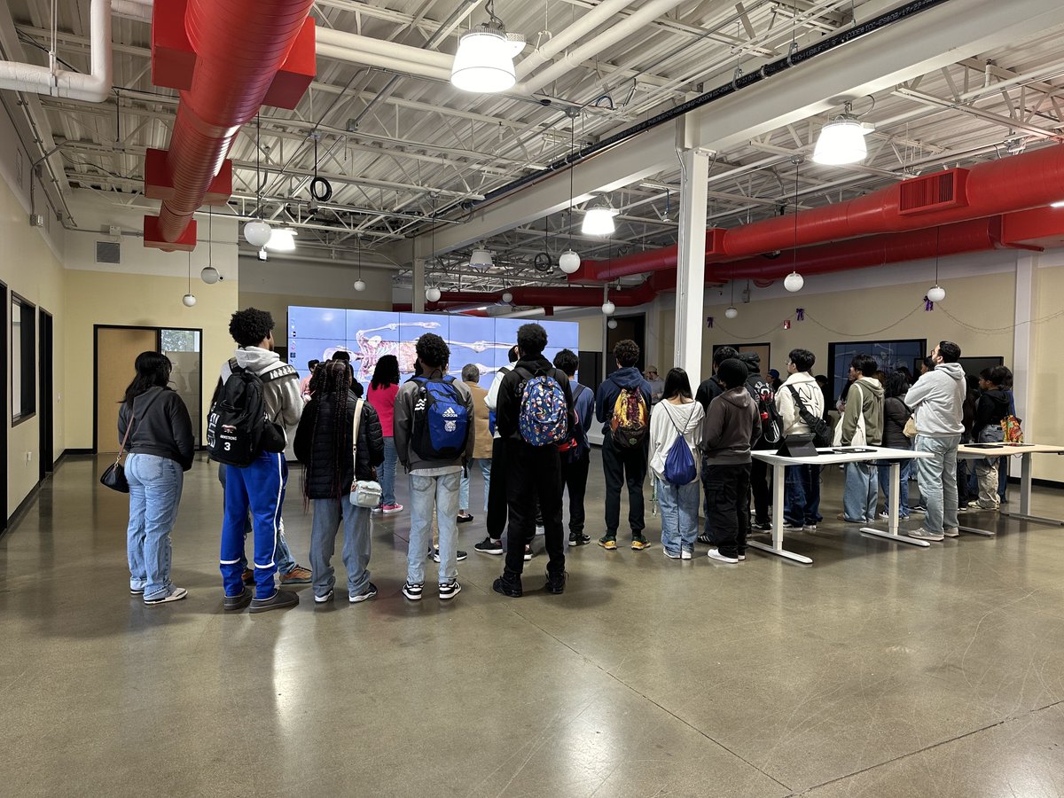 We had a blast hosting Oakland High School’s 10th-grade physiology class at headquarters. They definitely proved their human anatomy skills in a mini-tournament and had fun doing it 💯✨ Watch out, world these students have what it takes to do great things! @OUSDNews