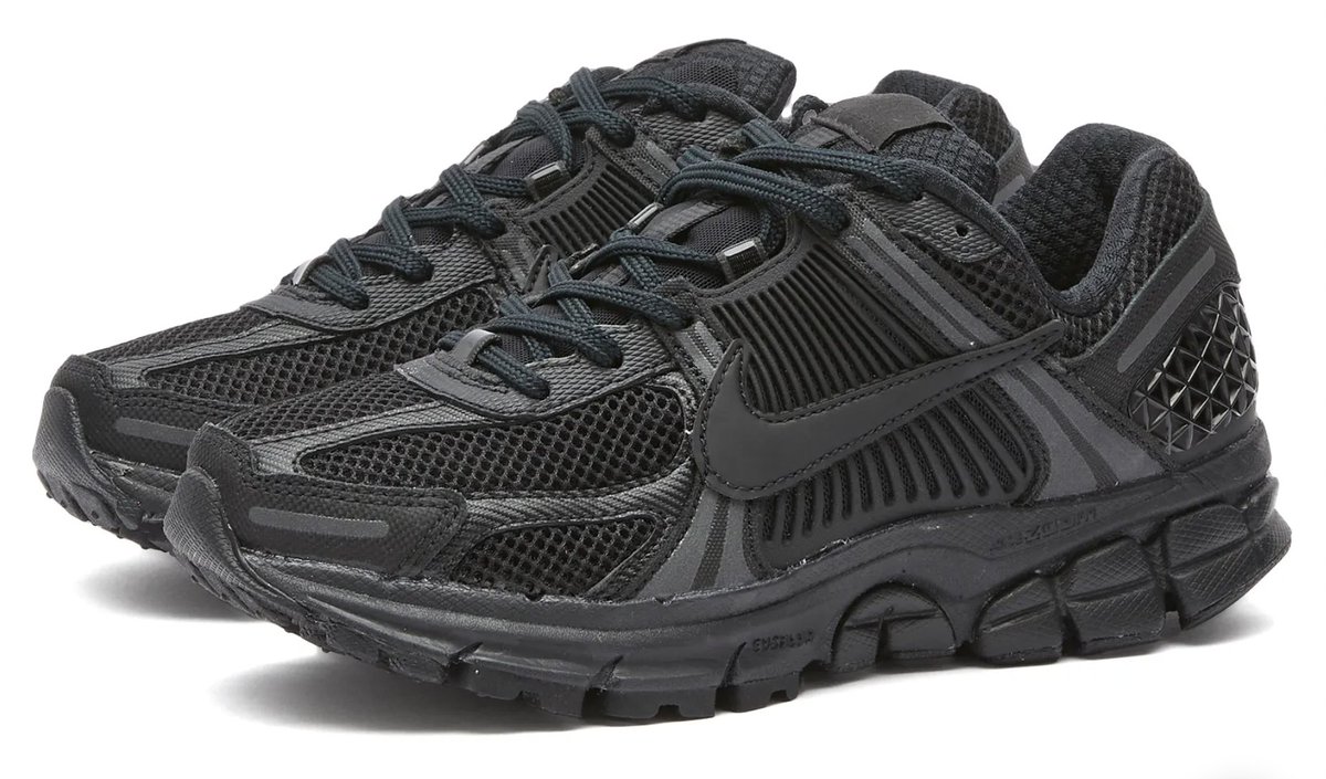 ON SALE $129 🚨 Ad: Nike Zoom Vomero 5 'Black' sovrn.co/11uz79j