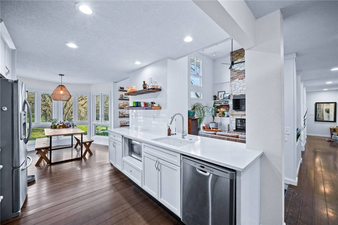 Joe__Hand's tweet image. 34838 Maffitt Lake Road, Cumming, IA 50061 This acreage just hit the market! No HOA's
Take a look at this awesome place: goldfinchiowa.com/d8qylaj3