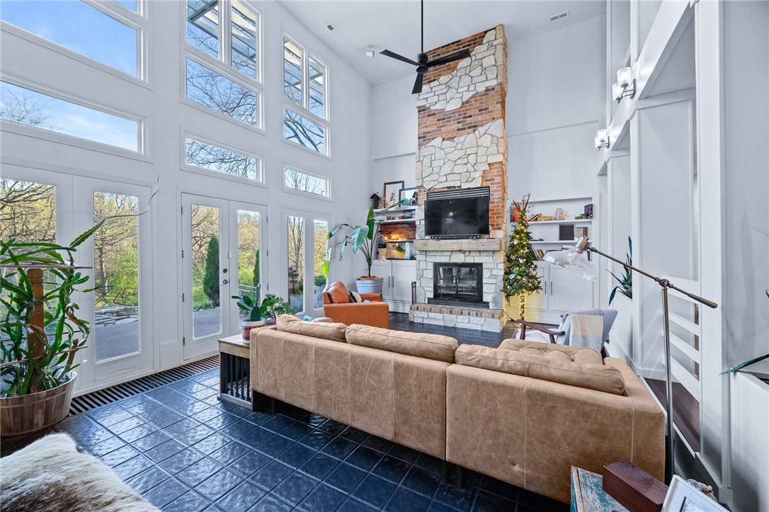 Joe__Hand's tweet image. 34838 Maffitt Lake Road, Cumming, IA 50061 This acreage just hit the market! No HOA's
Take a look at this awesome place: goldfinchiowa.com/d8qylaj3