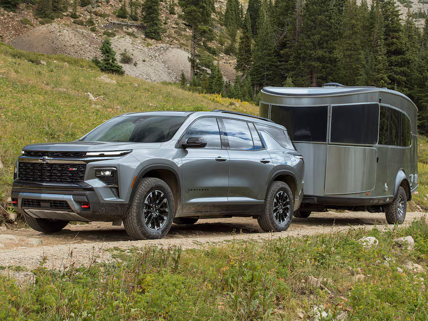 Make rugged outdoor adventures in style with the all-new #ChevyTraverse. 🏞️