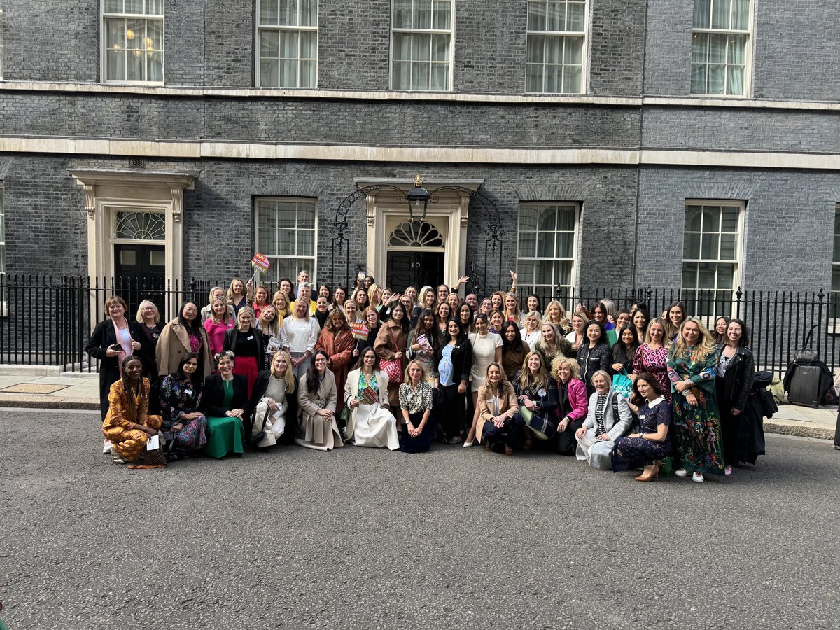 Our co-founder Anna visited 10 Downing Street as part of the @BuyWomenBuilt community of female founded brands. Thank you to @SaharHashemiOBE and BWB for the opportunity to have tea with @anmurty. What an inspiring afternoon to be in the company of so many entrepreneurial women.