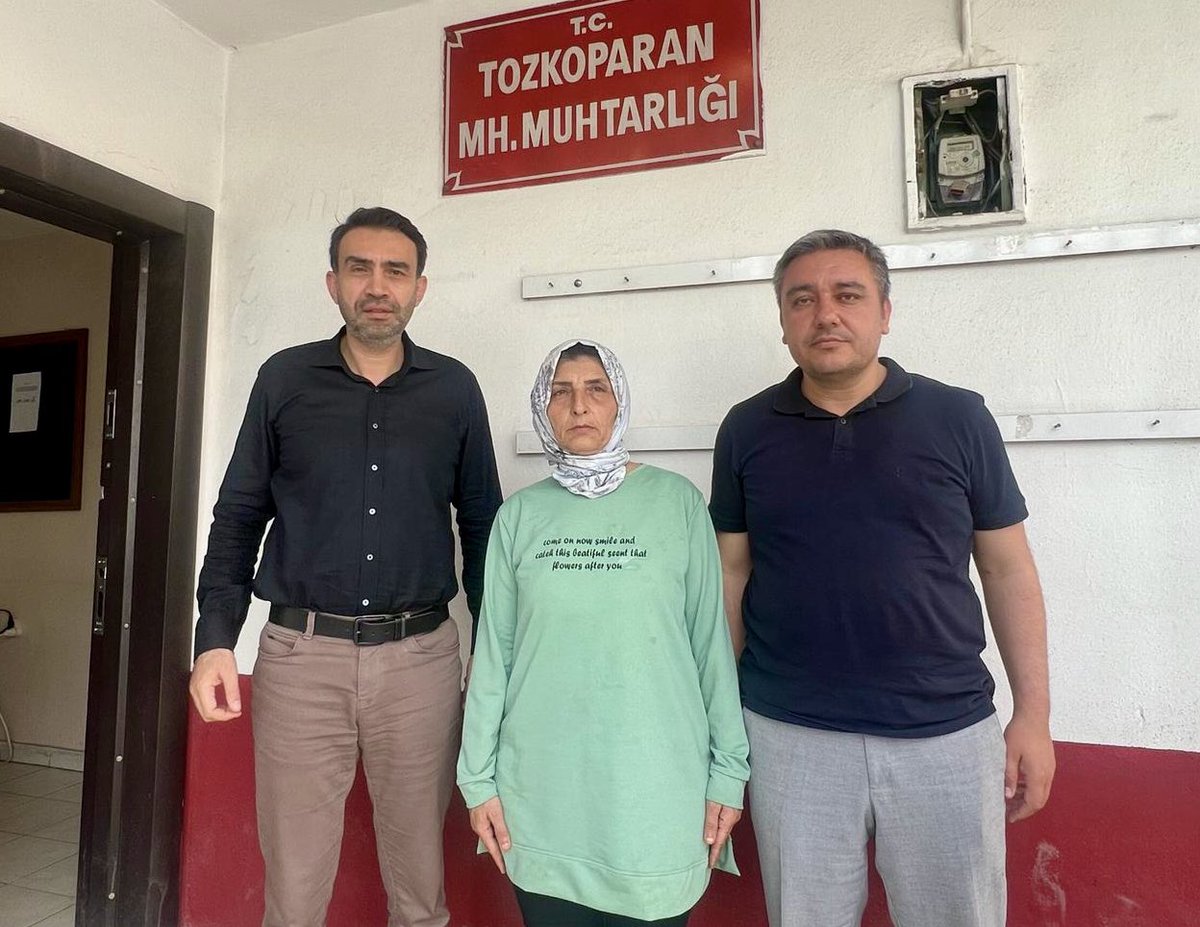 İl Yönetim Kurulu Üyemiz Sn Tahsin Özkaya ile birlikte Tozkoparan muhtarımız Sn Serpil Şavluk’u ziyaret ederek hayırlı olsun dileklerinde bulunduk.