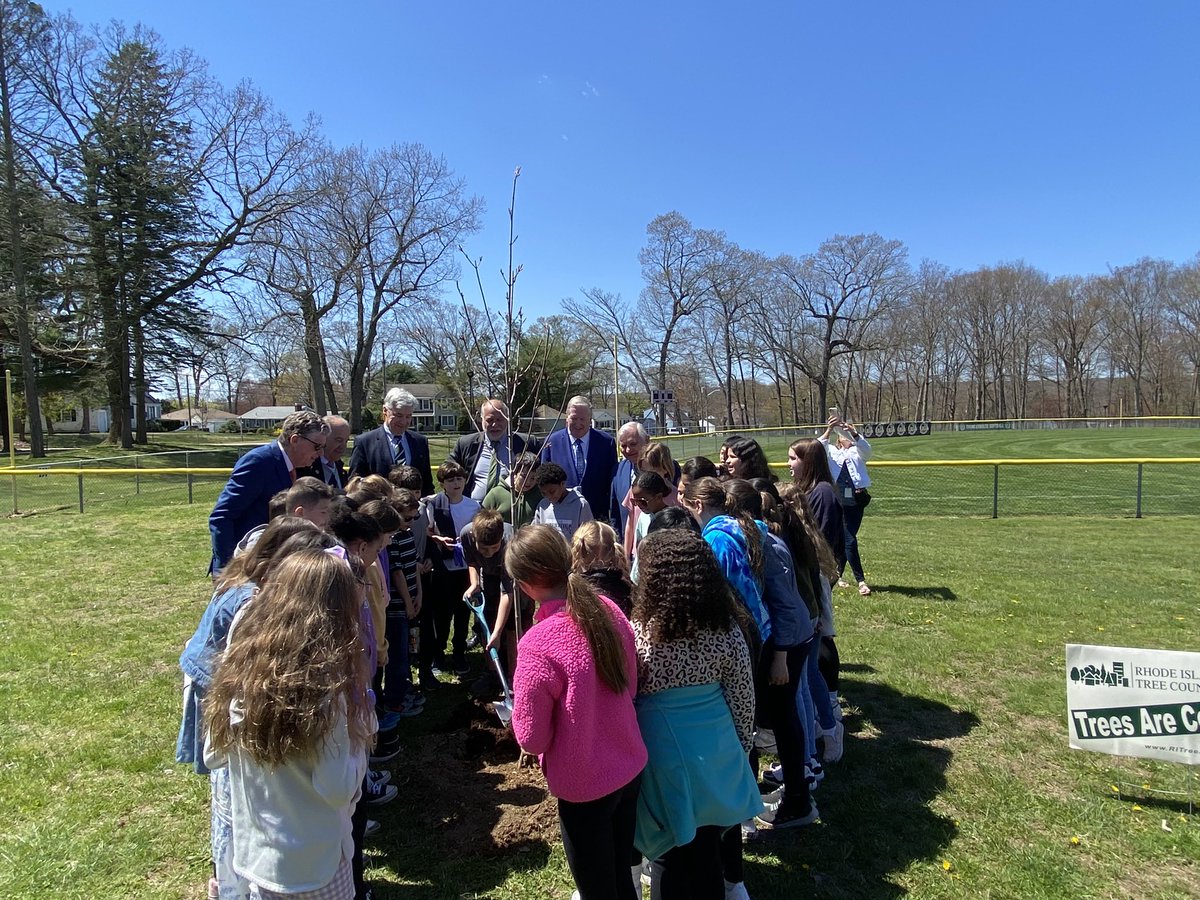 This #ArborDay I am glad to join @RITreeCouncil and @CityCranston to celebrate the expansion of tree planting programs across RI, which we secured funding for. Urban tree canopies help cities adapt to climate change, reduce heat islands, and contribute to cleaner air.