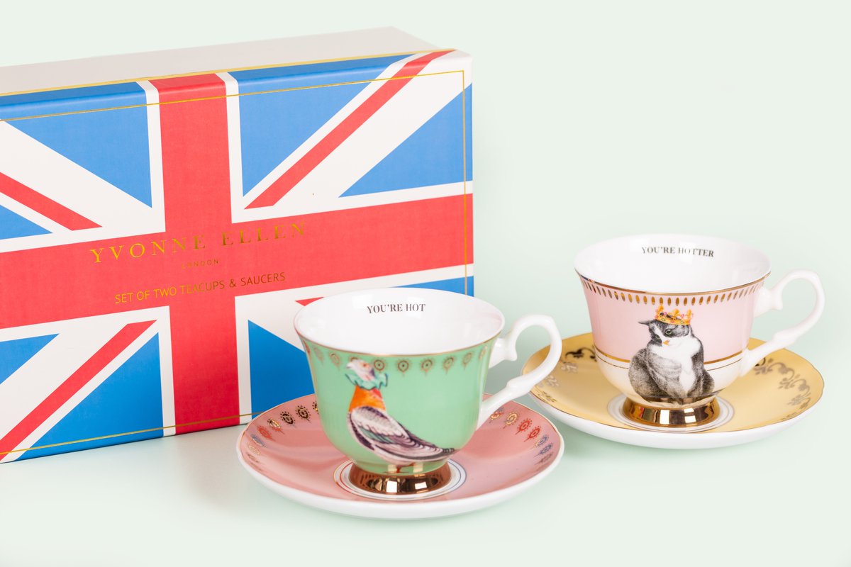 The Best of British Range – A heartfelt tribute to the rich
tapestry of British culture and charm. #YvonneEllen #Britain #Britishculture #bestofbritain #kitchenware #dinnerware #afternoontea #britishdesigner @yvonneellenUK english-living.com/0424-55/yvonne…