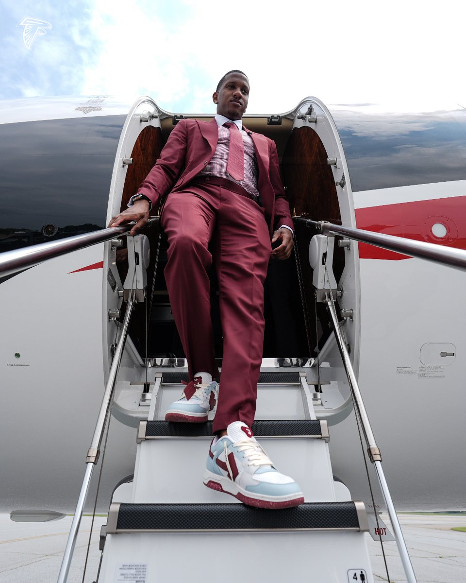 AtlantaFalcons's tweet photo. Touchdown ATL https://t.co/bRPDgFXN0Z