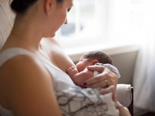 ⬇️#Madres vacunadas contra el covid-19 podrían transmitir anticuerpos a sus hijos a través de la lactancia

“Consideramos que la leche materna puede desempeñar un papel importante en la protección contra el covid-19 durante los primeros seis meses de vida de los lactantes”#16Abr