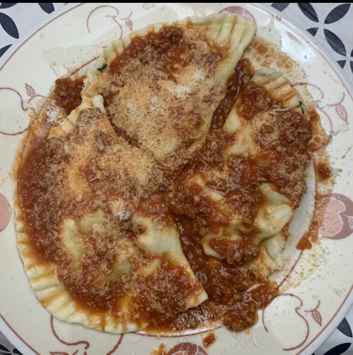 Cena leggera con ravioli.🍷