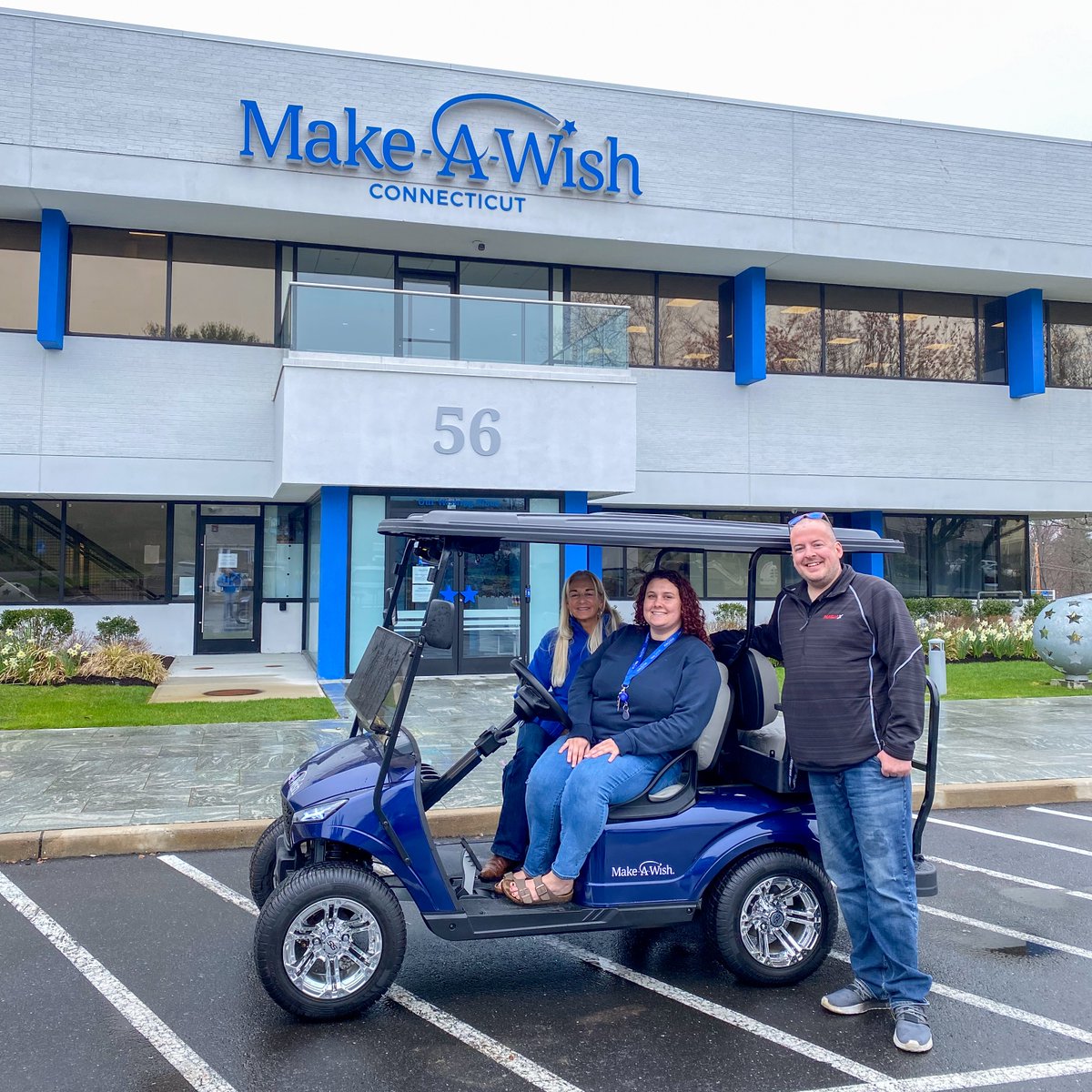 A huge thank you to Nivel Specialty Vehicles for their incredibly generous donation of a golf cart to the Wishing Place campus, and to Golf-Rides LLC for delivering the golf cart! ⭐️