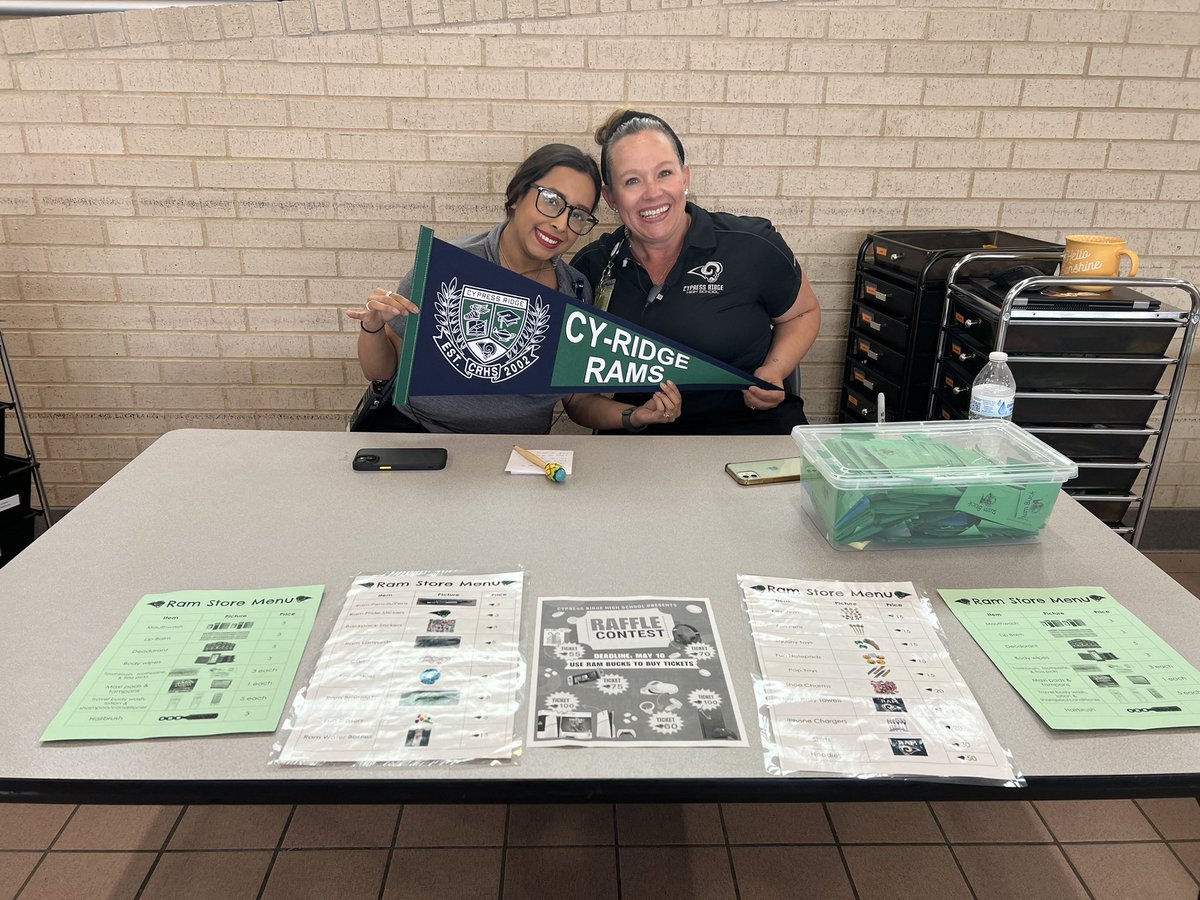 Shoutout to these 2 amazing educators who pour so much into their students to encourage positive behavior and to support students’ needs. I appreciate you! 💙💚🐏 @CypressRidgeHS #RamPride