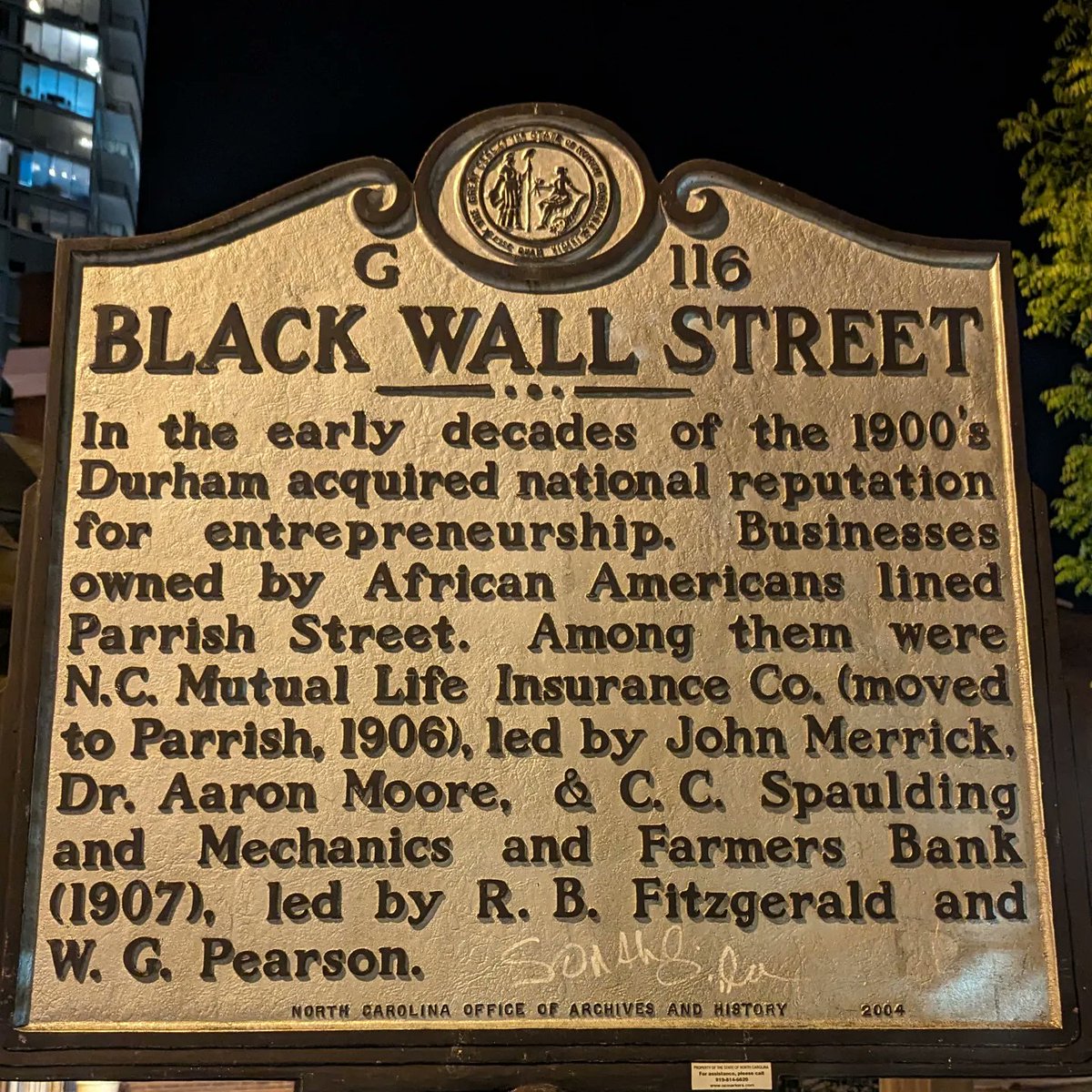 This is what I like about Durham North Carolina. Walking on Parrish Street was like walking through an African American history museum.

#blackhistory #africanamerican #american #history #durham #northcarolina #blackwallstreet #durhamnc