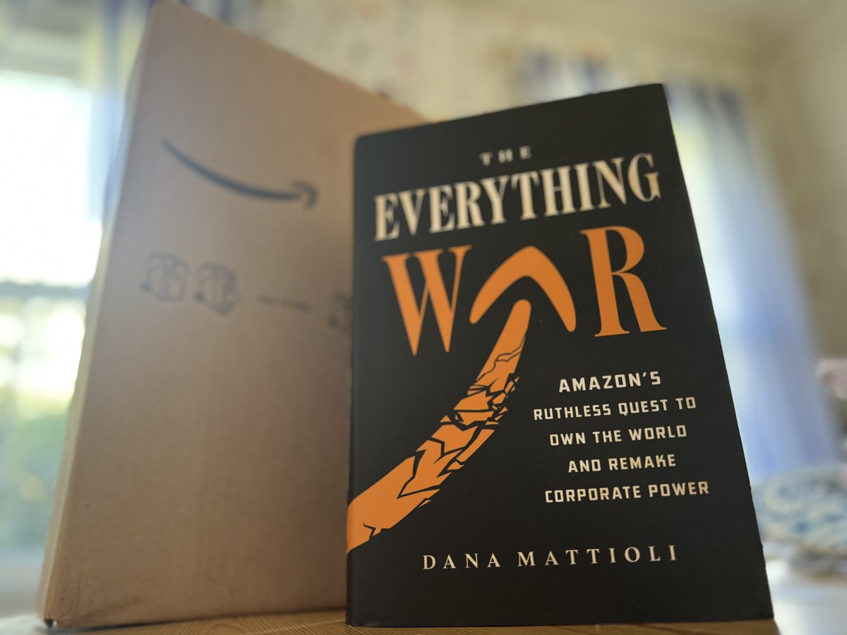 Walk, don't run, to buy @DanaMattioli's brand new book THE EVERYTHING WAR. I'm 2/3s through and learning so much about Amazon littlebrown.com/titles/dana-ma…