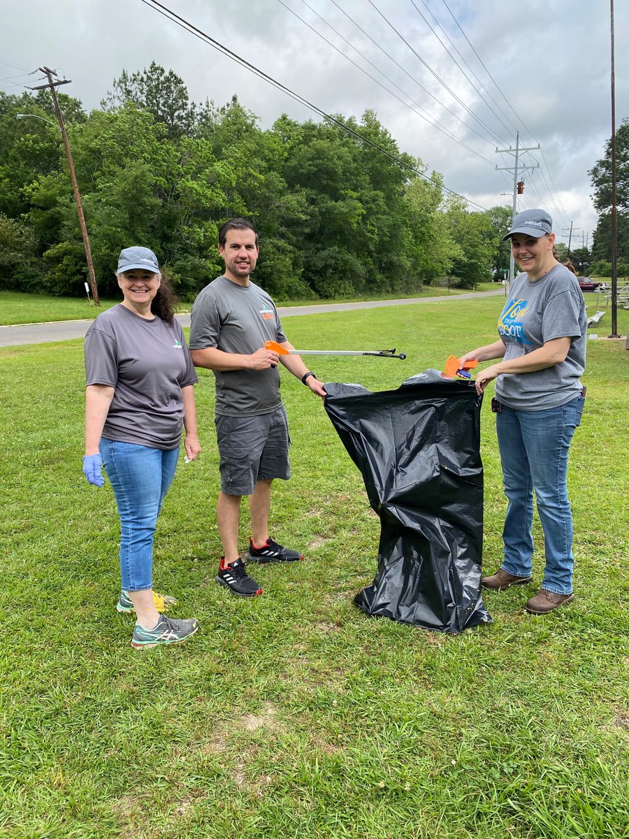 #MakingAnImpact
AMERISAFE Loves the Boot! Employee volunteers spent the morning picking up trash, as well as painting the gazebo and other equipment around Bryant Park in DeRidder.

The initiative is a result of the work of the AMERISAFE Impact committee. The employee driven