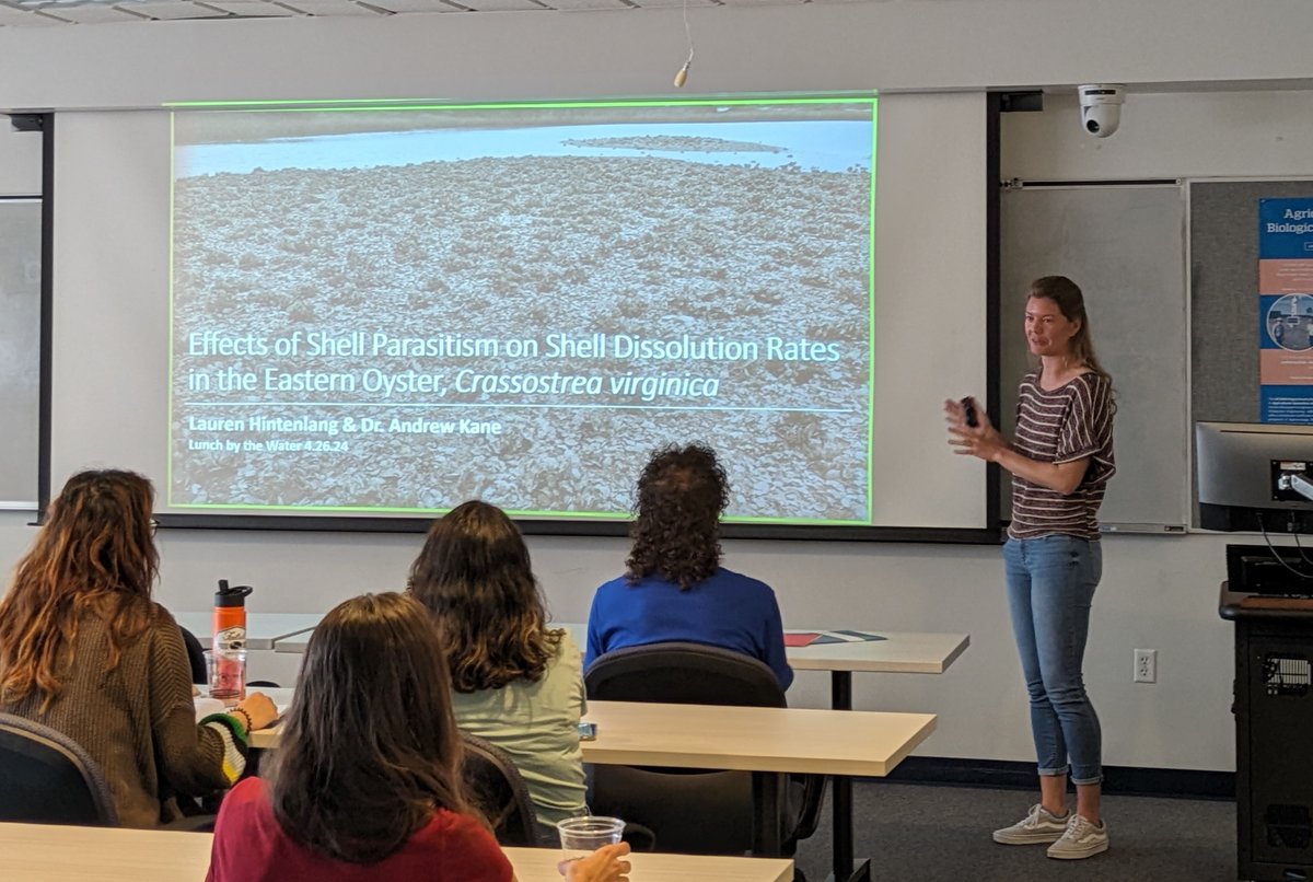 Thank you Alexis Jackson from @essie_uf and Lauren Hintenlang from @UFPHHP for presenting their research at today’s Lunch by the Water Seminar! The Lunch by the Water Seminar series will continue in the fall semester.