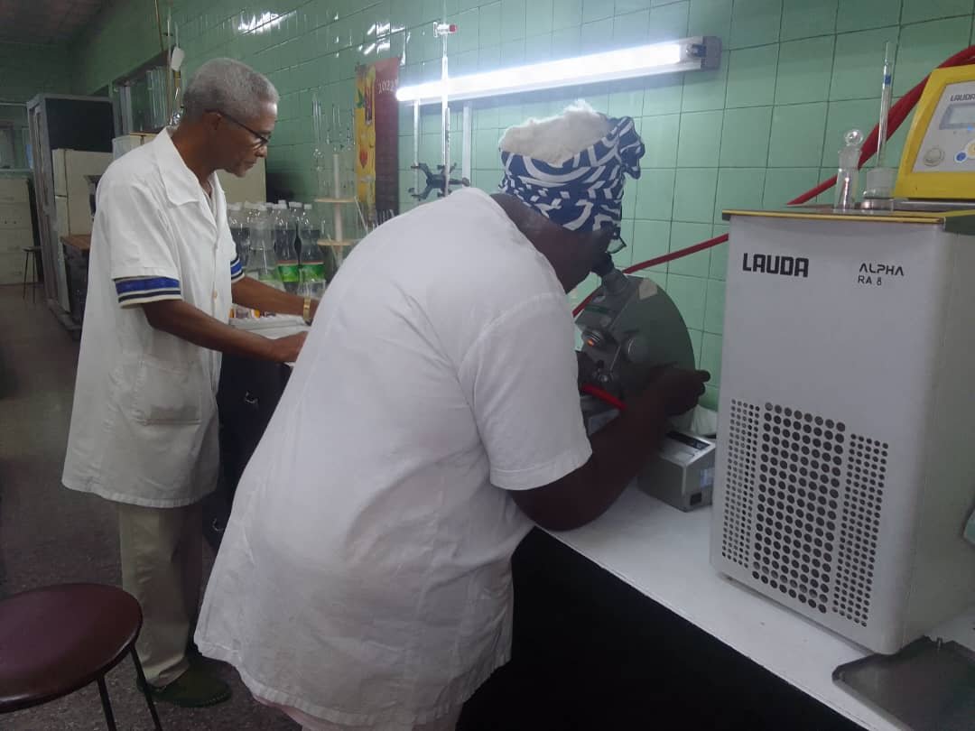 Se comprueba en un laboratorio competente que los productos comercializados no cumplen las especificaciones de calidad establecidas en las Normas Cubanas. #MinalXCuba @minalcuba @AlbertoLopezcu @AlumJuan97079