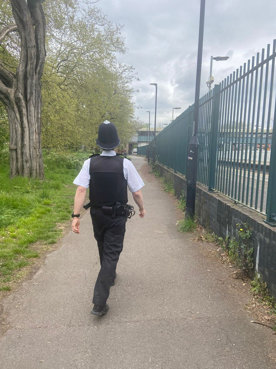 Target hotspot patrols in and around the area of Wandsworth Common Station & Boundaries Road 👮 #CommunityEngagement #wandsworth