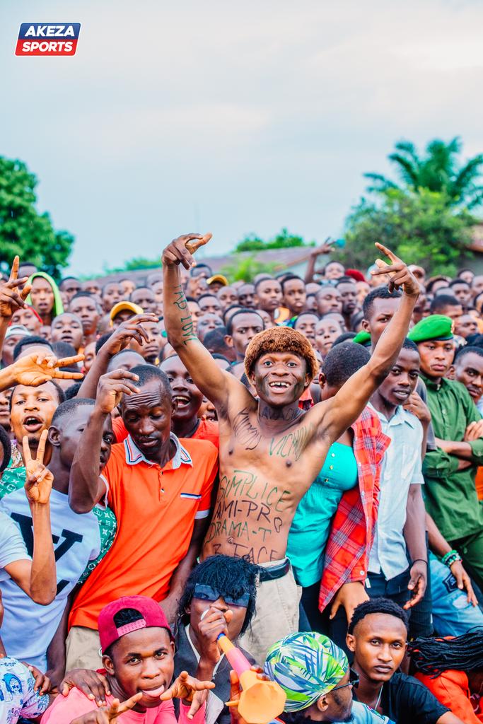 Abantu benshi bari bishikiye kuri CTN ( centre technique national) kuraba abaririmvyi bakina umupira w'amaguru ⚽.

Urukino rwarangiye abaririmvyi batsinze kuma penariti (3-2) mu gihe urukino rwari rwaheze imigwi yose inganya ibitsindo 2 kuri 2.