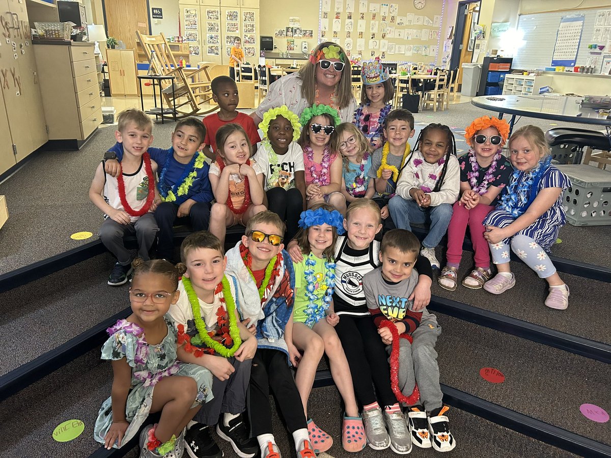 Ann Buennagel (@mrsbuennagelsce) on Twitter photo Dress up like you are going to the beach!!! We are also so excited for beach bash tonight!! #abccountdown #kindergarten <a href="/SCECougars/">SCECougars</a> Dress up like you are going to the beach!!! We are also so excited for beach bash tonight!! #abccountdown #kindergarten <a href="/SCECougars/">SCECougars</a>
