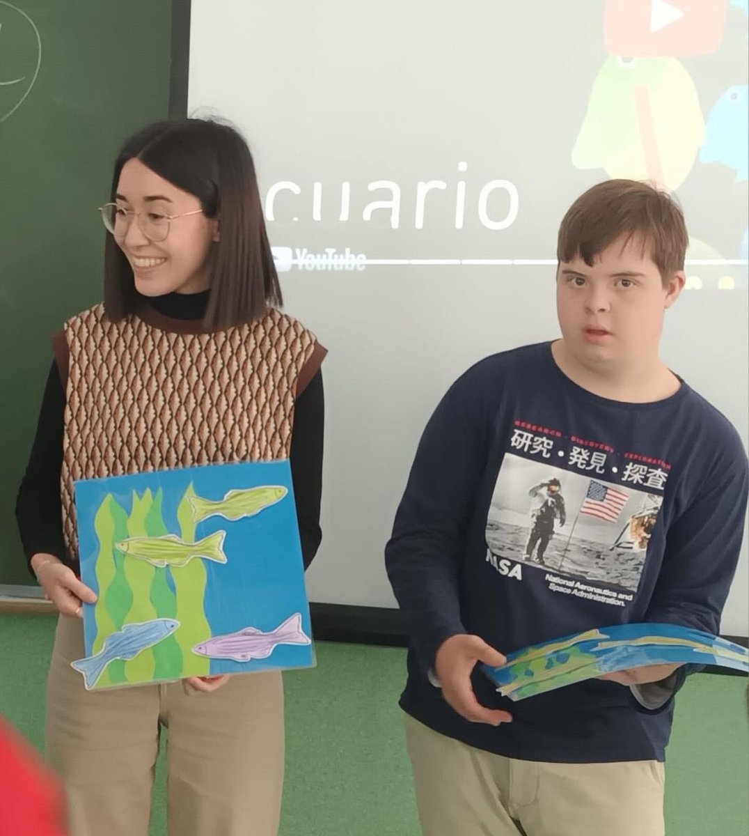 ColegioRafaelaM's tweet photo. Acabamos nuestra semana dedicada a la lectura con una actividad inclusiva de la mano de @downvall La diversidad no es motivo para no disfrutar de una buena lectura, porque, al fin y al cabo, todos somos diferentes. #diadellibro #planfomentolector #yosoydelrafaelamª https://t.co/hNDxd30Qb3