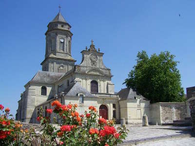 2eme match groupe 10 :
- Basilique Notre Dame de Bonsecours ST AVOLD (57)
Face à 
- Abbatiale St Florent ST FLORENT LE VIEIL (49)
Photos dans l'ordre cité 
Les votes ci-dessous 
#concourseglise