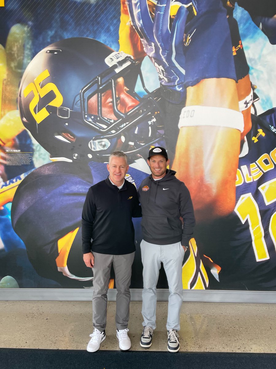 Path to the Draft: Toledo ➡️ @seniorbowl ➡️ @NFLDraft We appreciate @JimNagy_SB for stopping by to speak to the Rockets! #TeamToledo 🚀