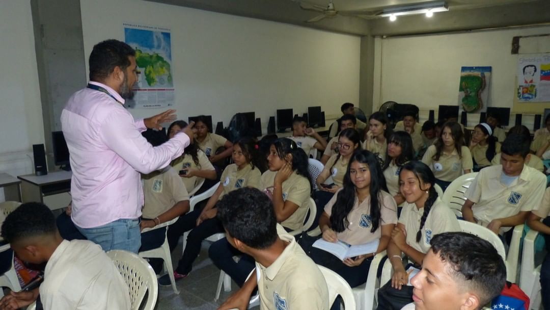 #26Abr | Estudiantes de Aragua se capacitan en biotecnología aplicada al control de microorganismos Conoce más➡️tinyurl.com/5cfdnrdc #CienciaParaLaVida