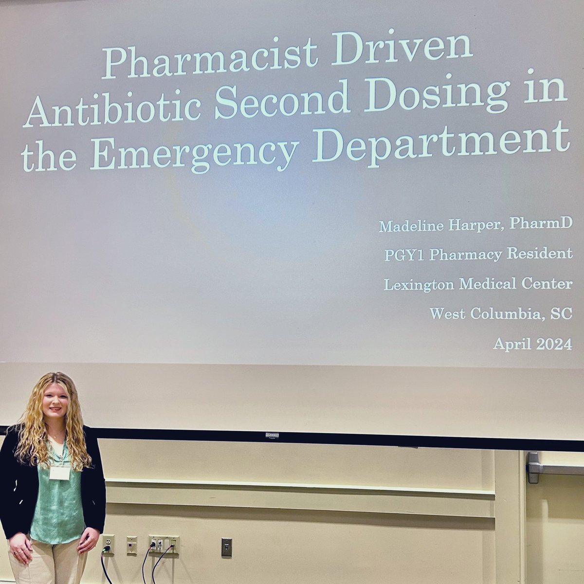LexMedPharmRes's tweet image. Proud of our residents for presenting their longitudinal projects at #SERC and checking another box off their #todewy list! Congrats! 👏🏻👏🏻👏🏻