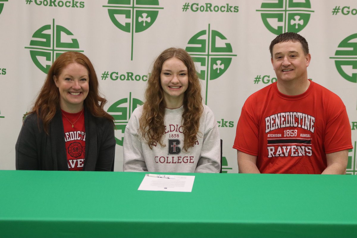 ScotusCC's tweet image. Senior Neve Pavlik signed her letter of intent to join the cheerleading team at Benedictine College.  

Congratulations to Neve and her family! Neve was joined by her parents, siblings, coach Pat Engel and Scotus students.  #GoRocks #nebpreps