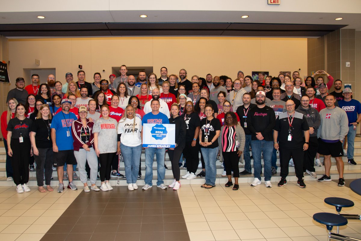 HHS Associate Principal Jimmy Spradley received the Professional Servant Leader Award! He was nominated by his peers for his selfless character and genuine heart, and he consistently goes above and beyond in every capacity for his students, staff, and community. #MISDProud