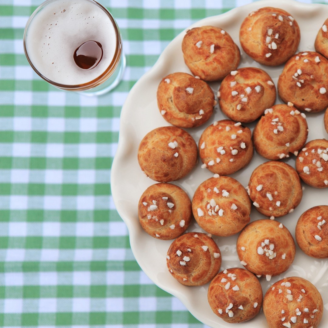 It's #nationalpretzelday! Check out our website for a great pretzel bite recipe and be sure to pair your pretzels with your favorite lager!  #PretzelTime #SnackIdeas #HomemadePretzels #BiteSizedTreats