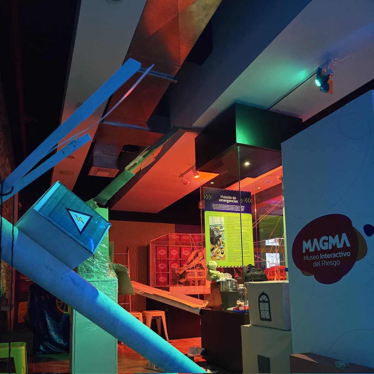 magma_museo tweet picture