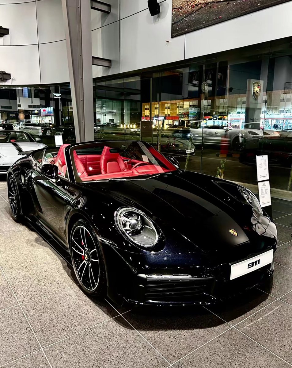 911 Turbo Cabriolet الفريده من نوعها قيمتها : مليون و72 🇸🇦