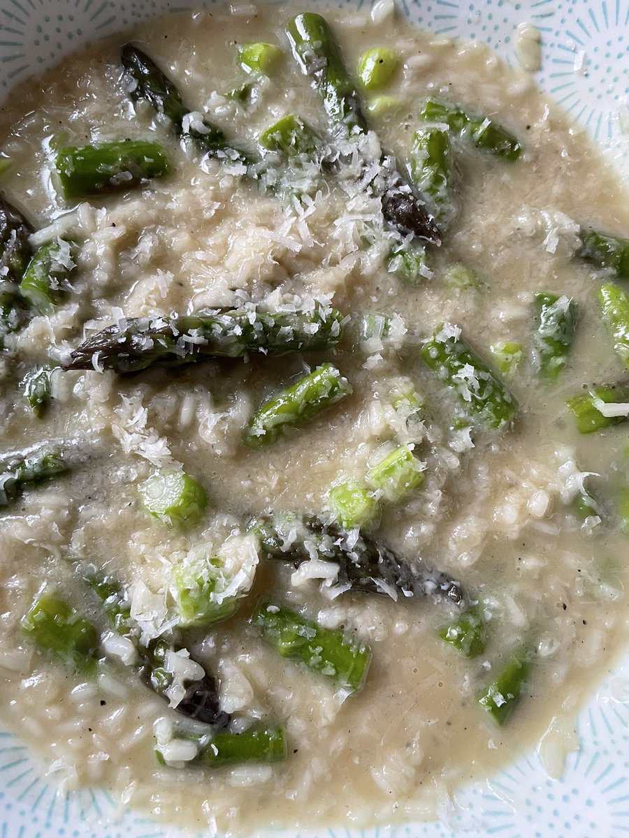 Back in London after a month away in Thailand and of course I needed my fill of British asparagus! Tonight in a risotto with almost illegal quantities of butter and Parmesan but oh so worth it for the creamy finish