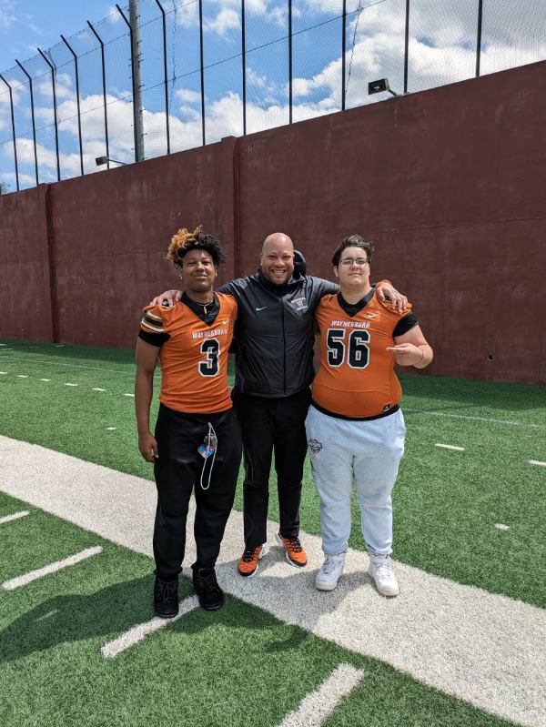 Sonteon Layne tweet media