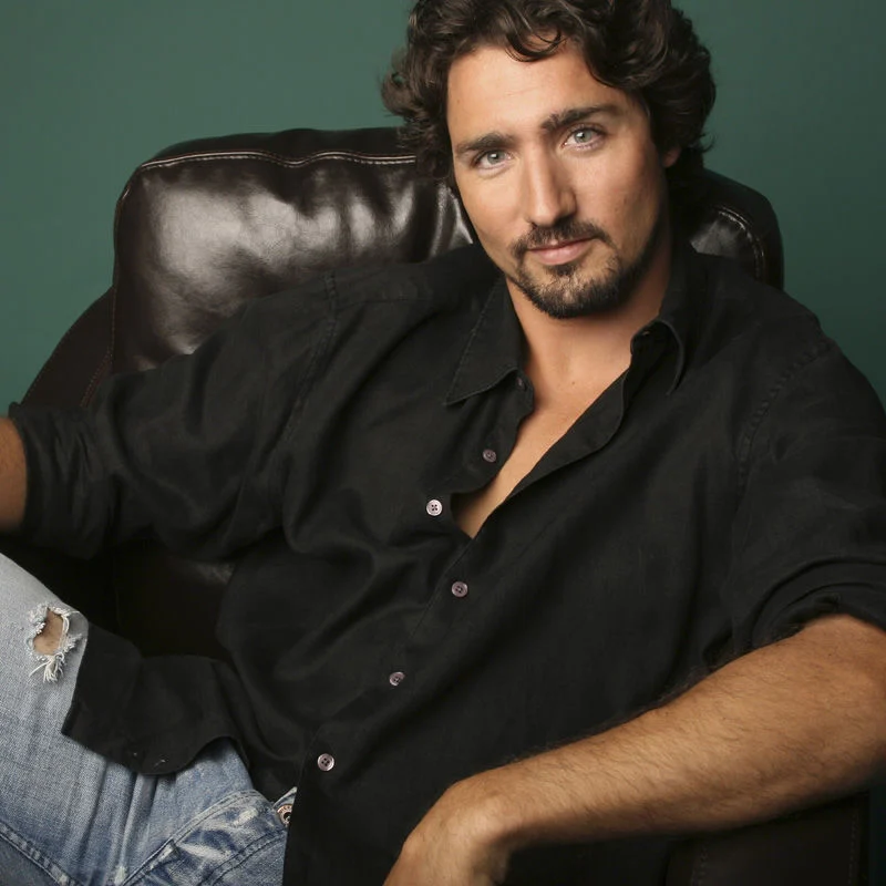 PETrudeauParody's tweet photo. Justin is struggling to sell the increasing Carbon Tax to the fine Peoplekind of Canada.

This is why he's trying a new strategy: raising Capital Gains taxes.

Because, if at first you don't succeed, try the exact same thing again.

Sunny ways, friends! https://t.co/zMH2HyeIH3