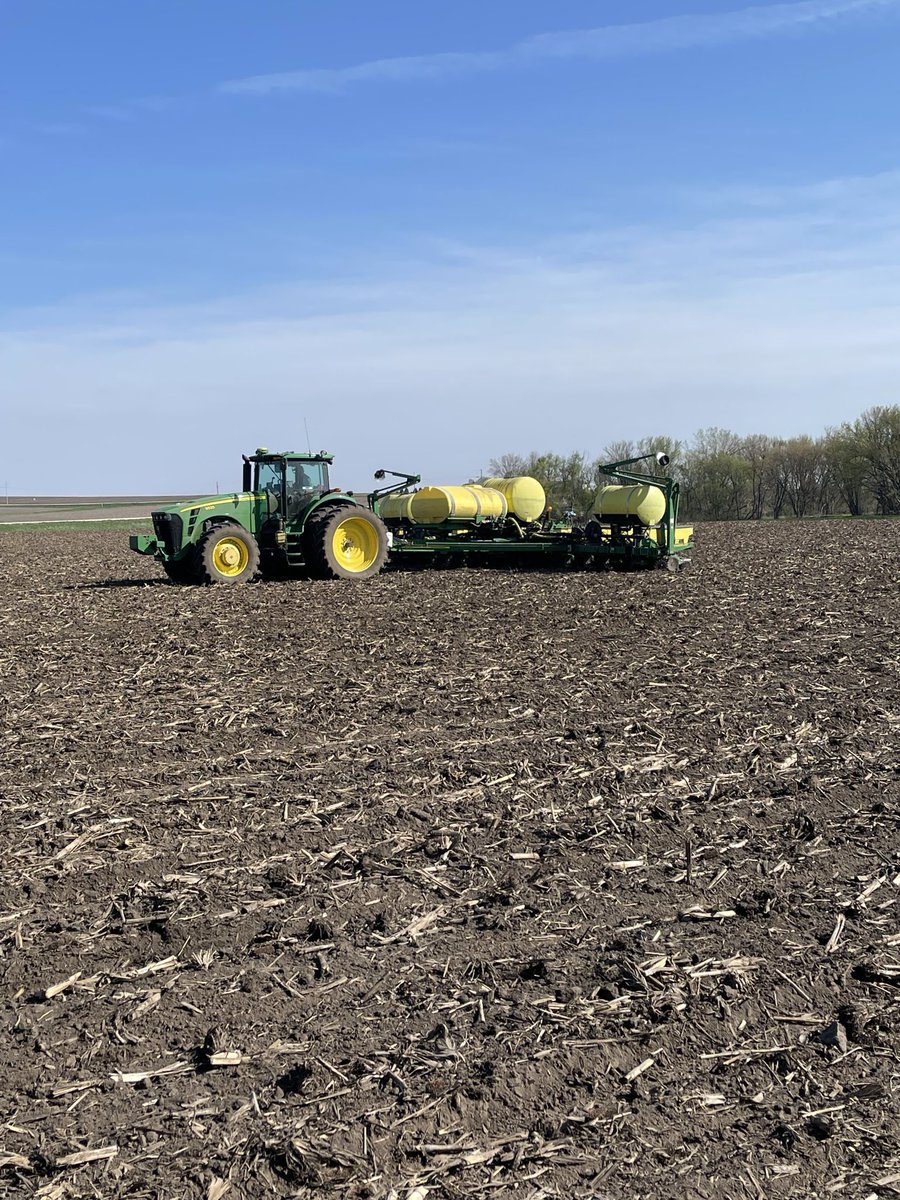 Planting season is underway! I lost count of the number of tractors I saw as I was driving across the district yesterday. Best wishes to our Iowa farmers for a safe and successful #plant24.