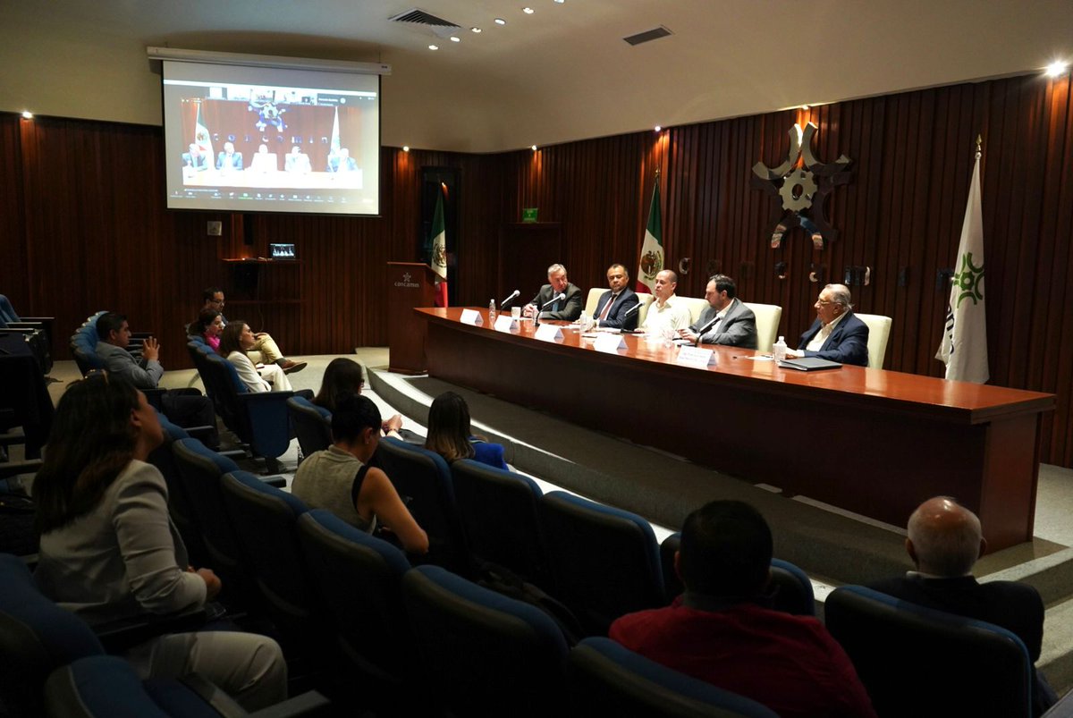 En la sesión de la Comisión de Mejora Regulatoria, presidida por Juan Díaz Mazadiego @jdiazmazadiego, nos acompañó José Antonio Peña Merino @PPmerino, Coordinador Técnico de los Diálogos por la Transformación del equipo de la candidata presidencial, quien nos expuso los logros en