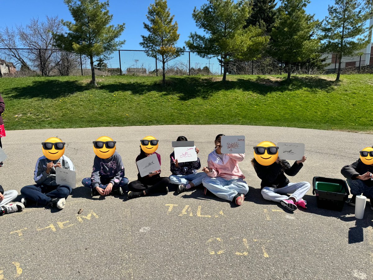 Core French spelling quiz practice in our outdoor community circle for Mondays French sport activity knowledge