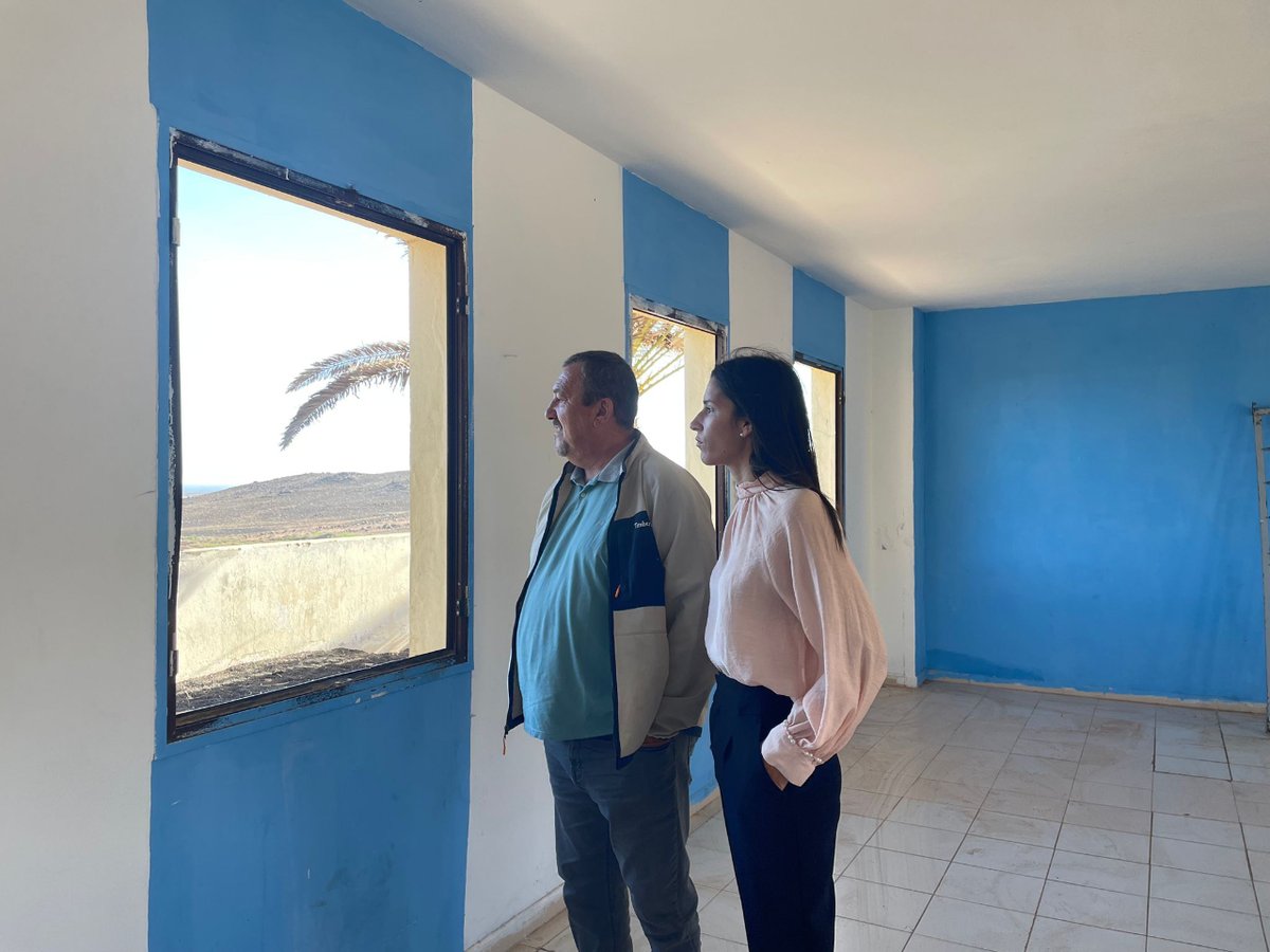 Comienza la transformación del albergue de La Santa y se está trabajando en la rehabilitación del albergue de La Santa 👫 La consejera de Juventud, Aroa Revelo, se muestra comprometida en poner este espacio a disposición de la juventud de Lanzarote