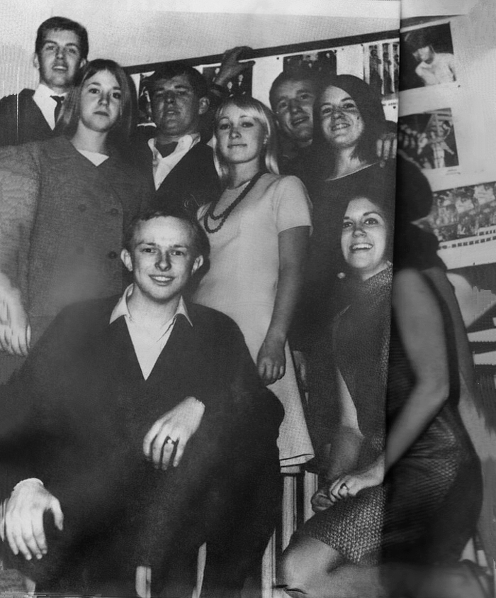 TheHistoryHound's tweet photo. Check out this post on Nextdoor:  https://t.co/ZT70AfdhLg https://t.co/Db6KCOG6g9