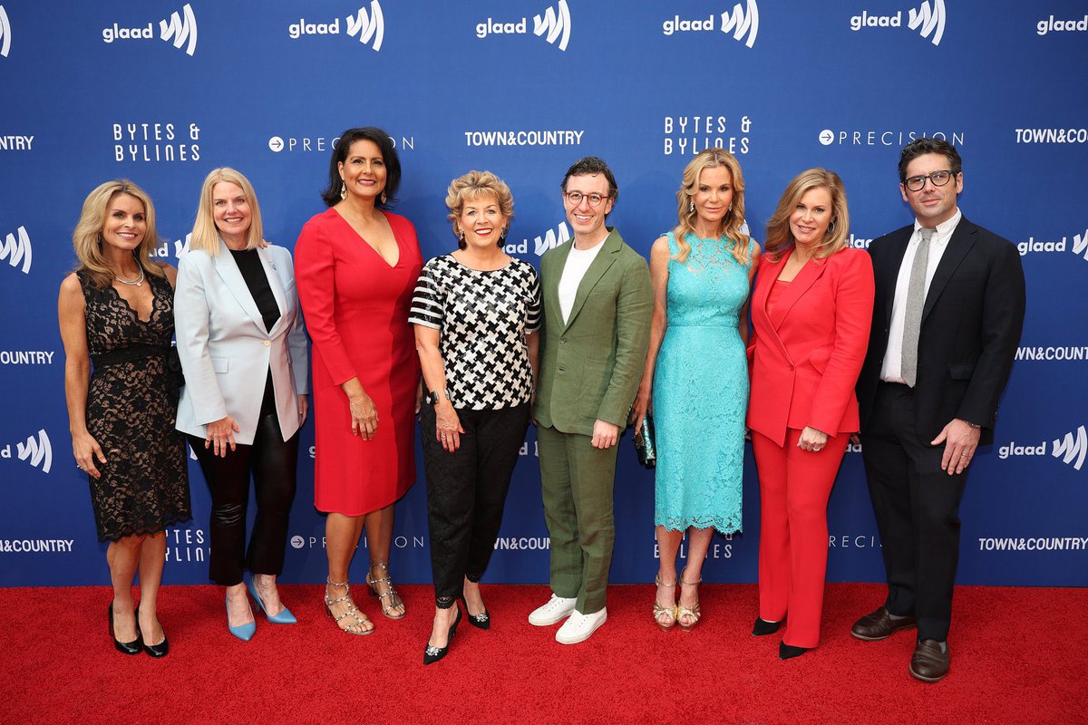 Last night we had a party with a purpose, bringing together friends from media, politics, entertainment and our amazing @glaad family. Really getting into the spirit of the fun White House Correspondents’ weekend!