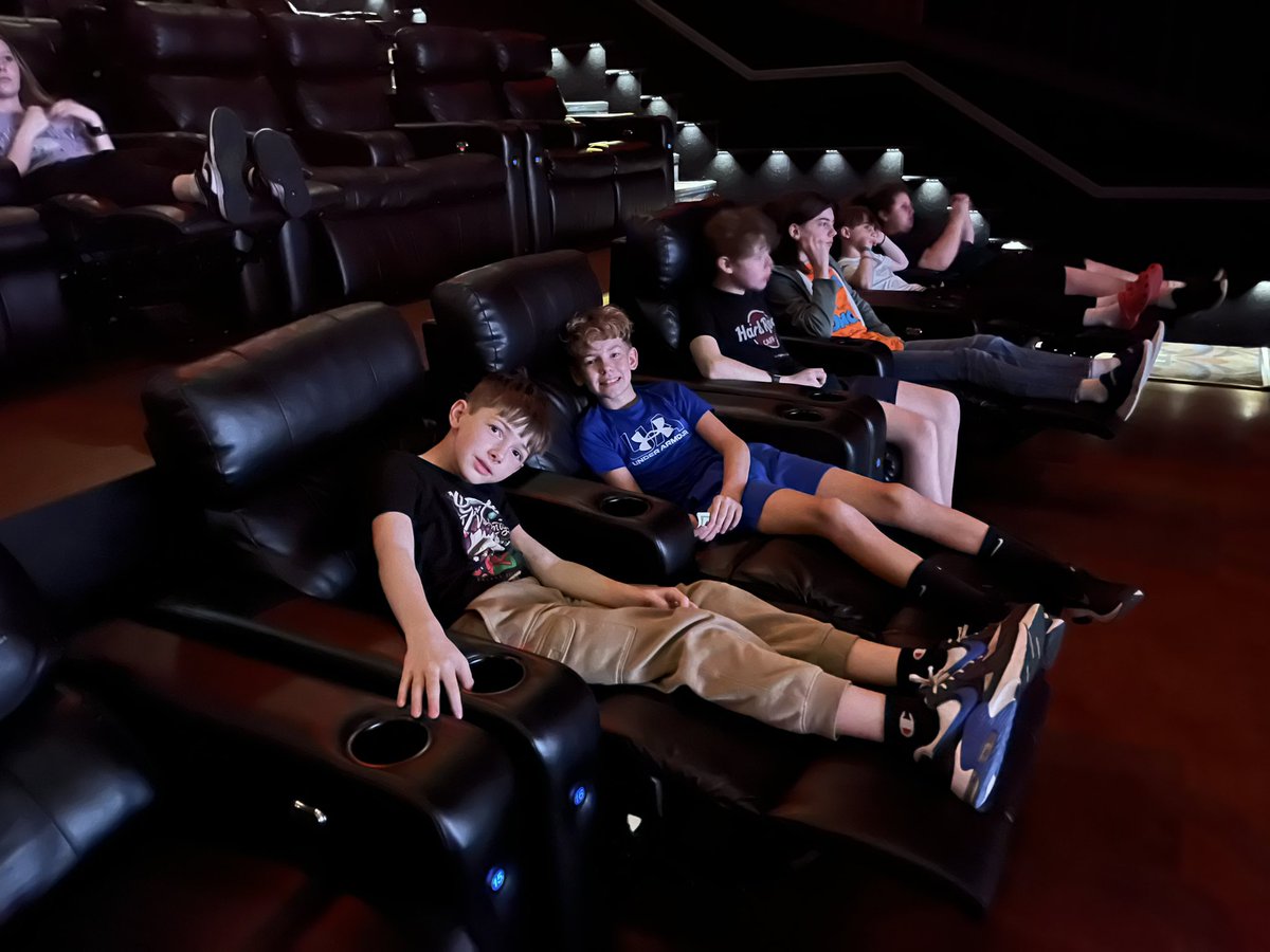 Eagle point incentive day a <a href="/bbtheatres/">B&B Theatres</a> thank you for having us. <a href="/whyliveschool/">LiveSchool</a> <a href="/SVMSEagles/">SVMS Eagles</a>