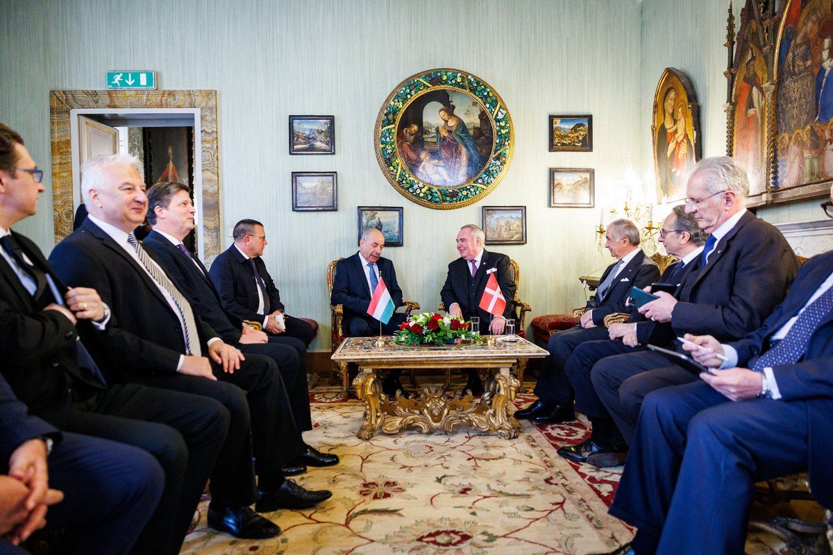 I have met with Fra' John Dunlap, Grand Master of the Sovereign Military @orderofmalta

The Military Order of Malta operates charitable organisations in 120 countries and maintains diplomatic relations with 108, including #Hungary.