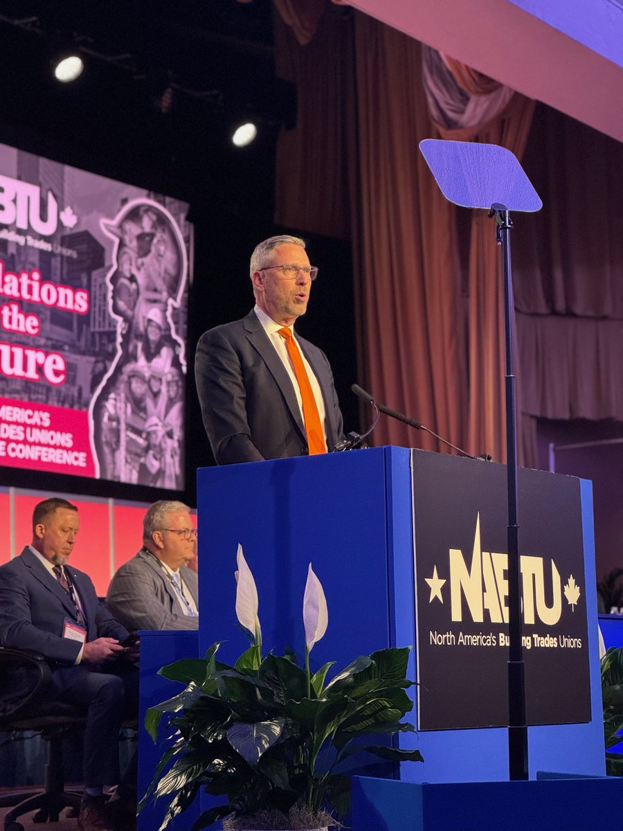 .@IllTreasurer and @StateTreasurers President Michael Frerichs delivered a powerful message @NABTU's Legislative Conference about investing state funds in #P3 projects to build #infrastructure, earn market-adjusted returns and create #union jobs in the state. #UnionStrong