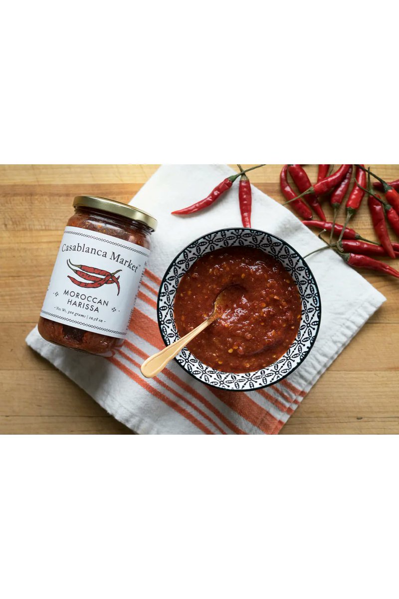 Zesty, salty and rich in flavor. Kick the heat up in your dishes with this Moroccan Harissa. It can be used to intensify any of your favorites like hummus, pastas, rice, you name it! shopqueenofhearts.com/collections/pa…
